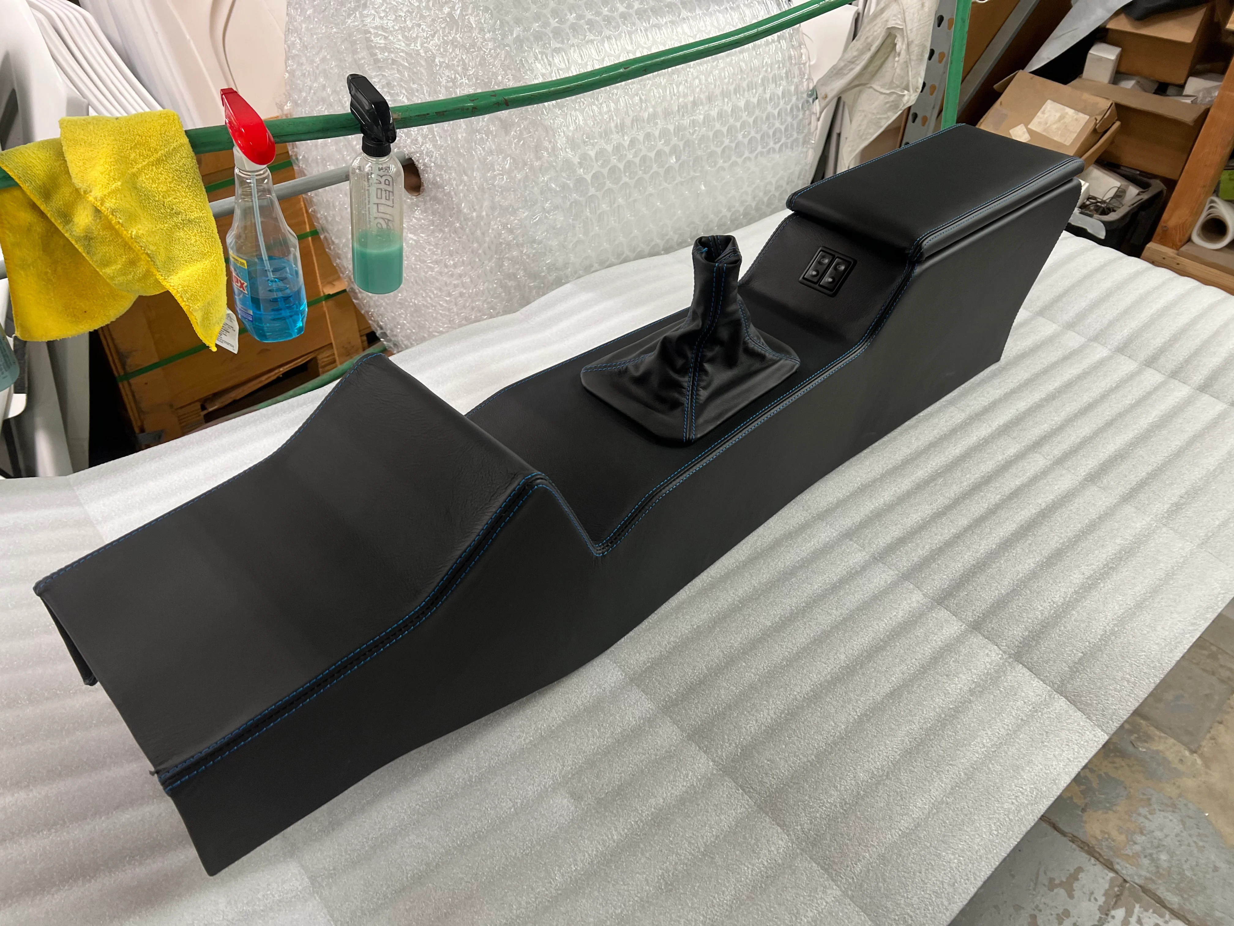 1970-74 2ND GEN CAMARO FIBERGLASS CONSOLE - Image 15