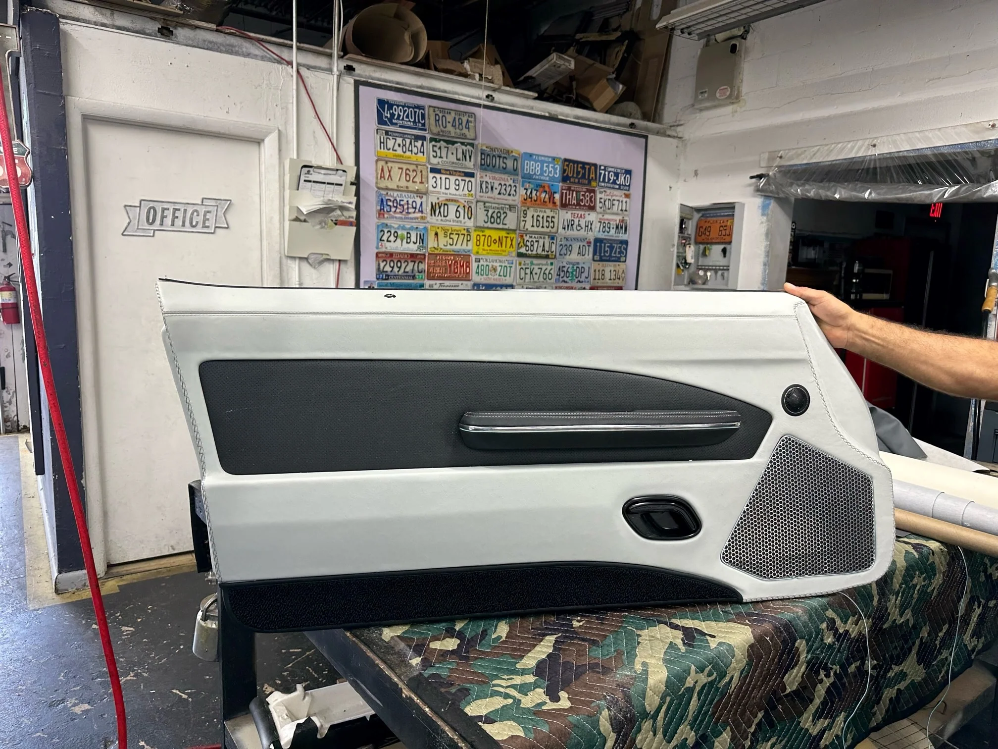 1970-81 2nd Gen Camaro Door Panels - Image 8
