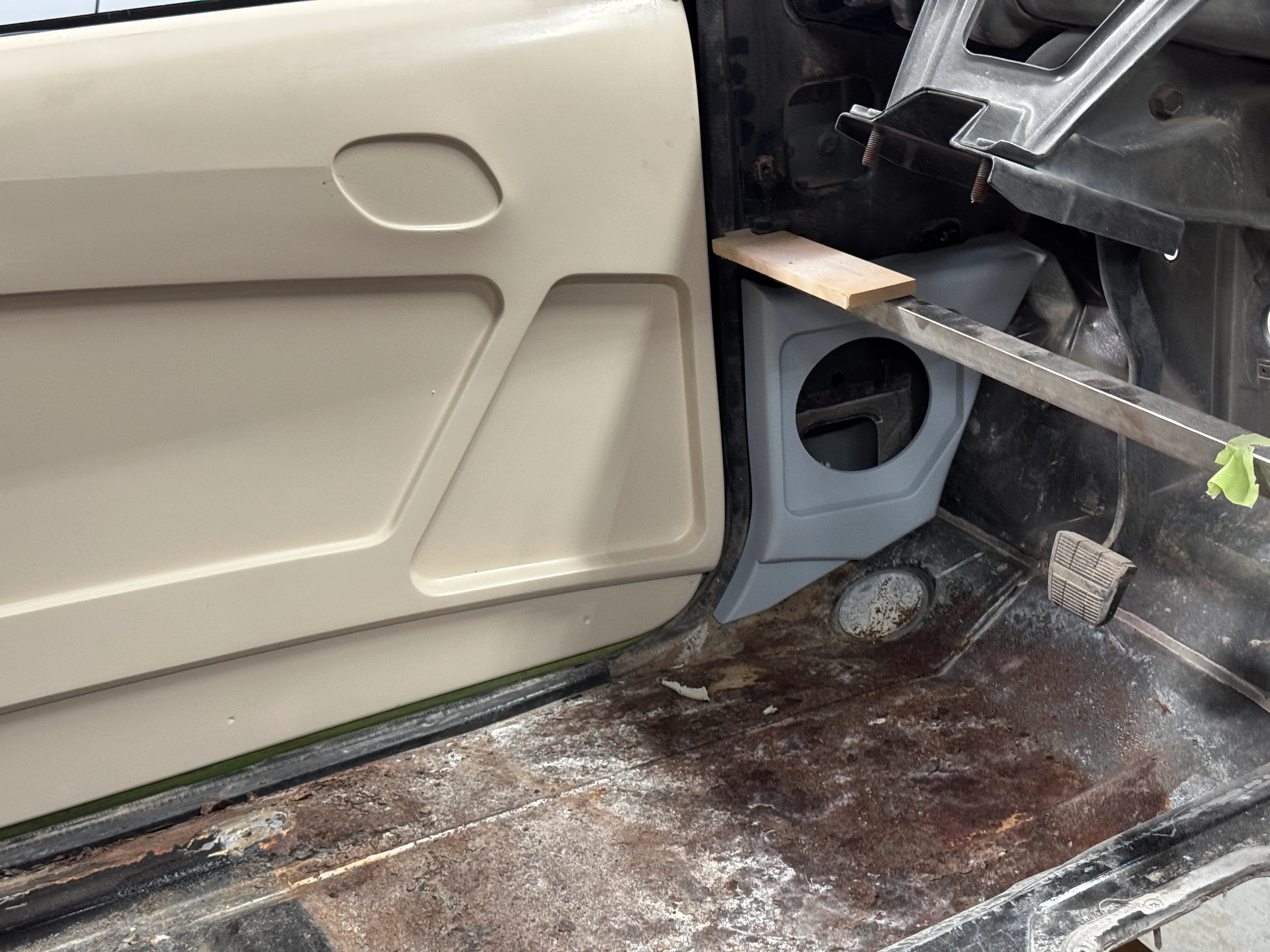1988-2000 Chevy OBS Kick Panels - Image 7