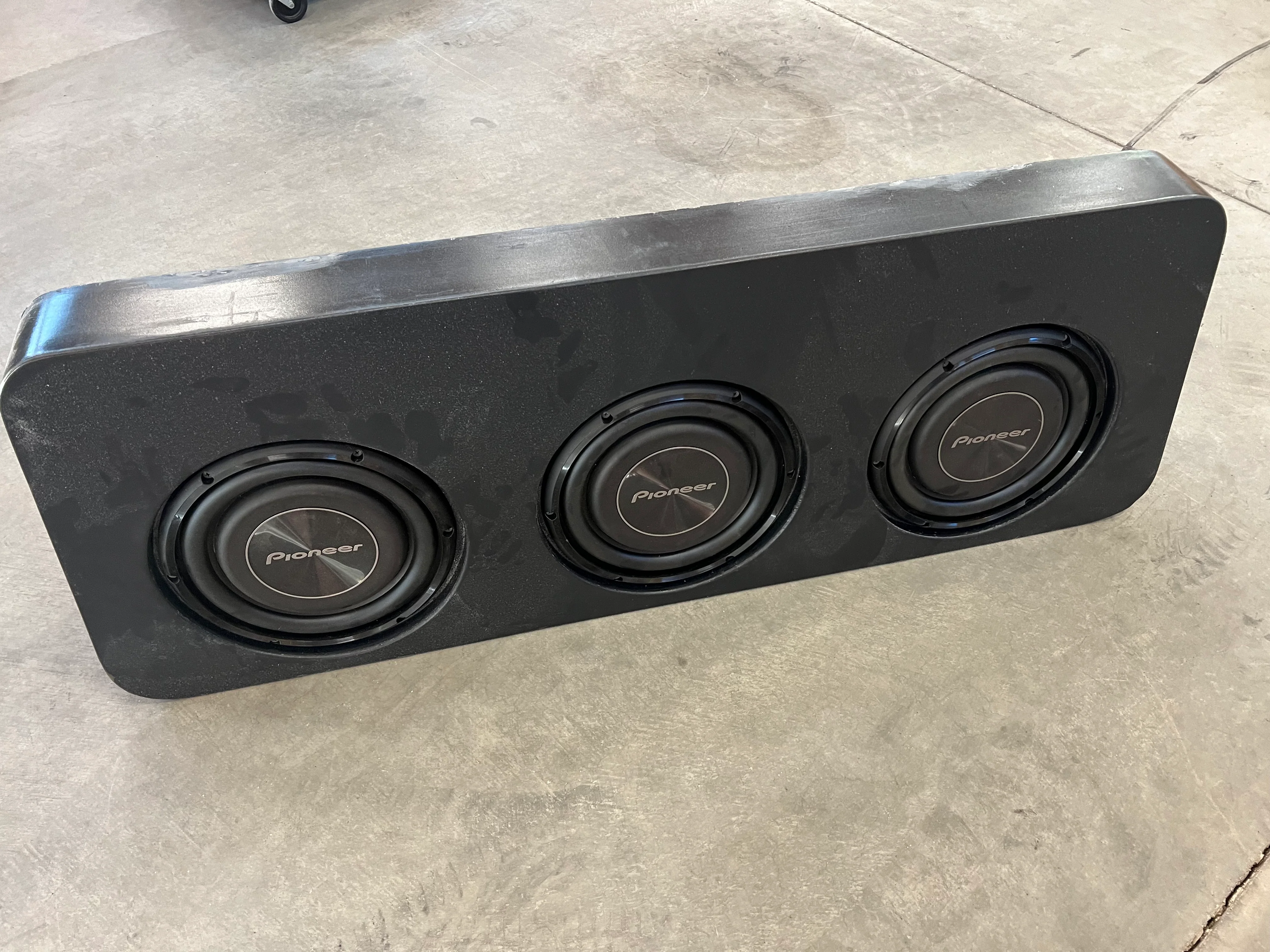 CUSTOM 3 SUB-WOOFER FIBERGLASS ENCLOSURE (SUB BOX) - Image 7