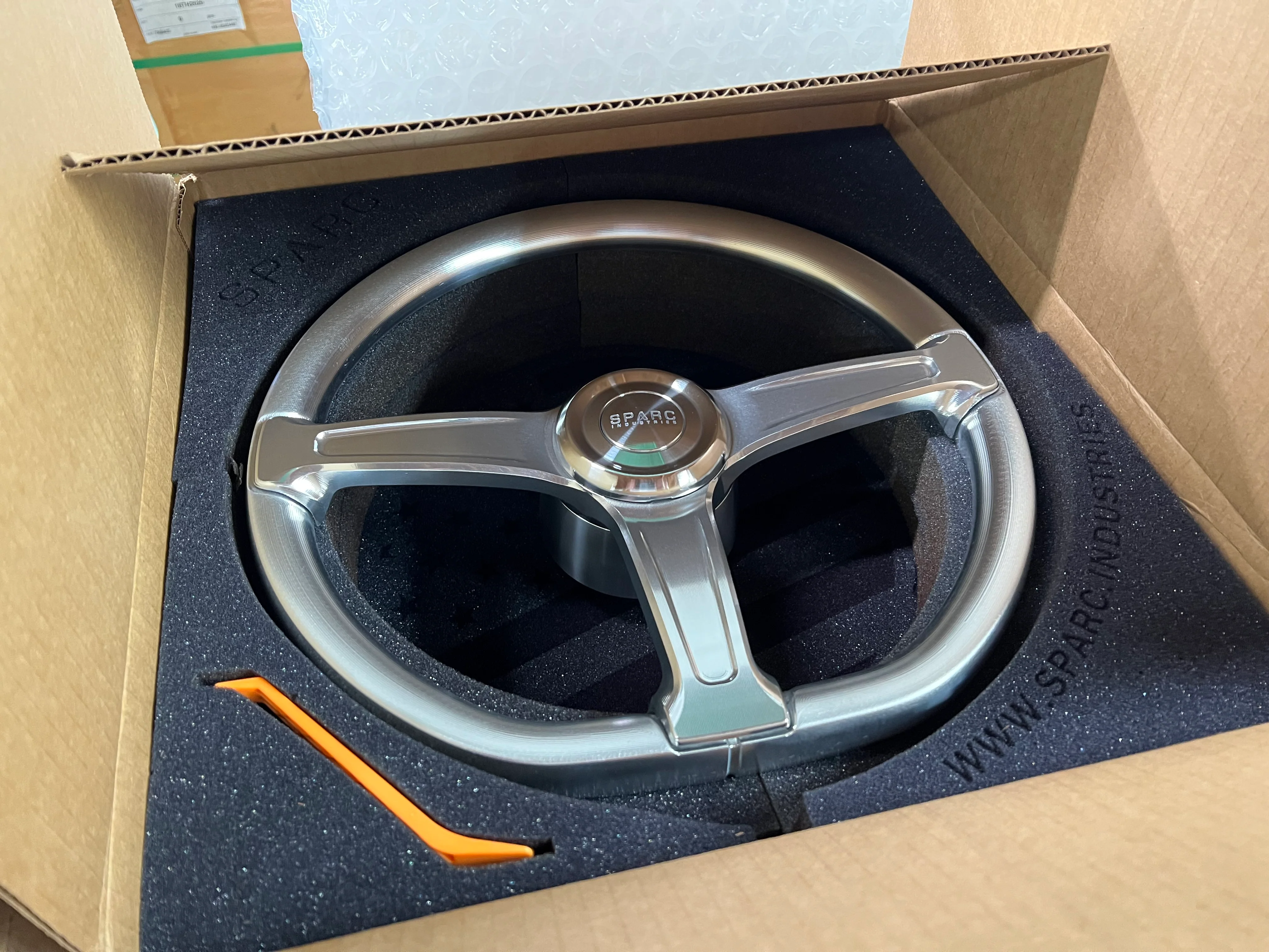 SPARC INDUSTRIES GT STEERING WHEEL - Image 5